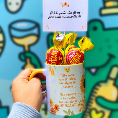 Taza amarilla c/ bombones | Día Flores Amarillas