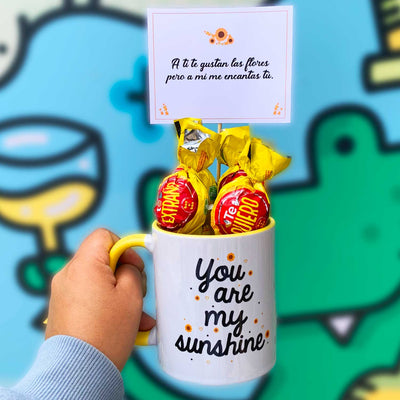 Taza amarilla c/ bombones 02 | Día Flores Amarillas