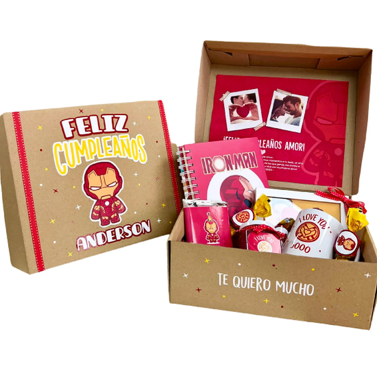 Pack de regalo en caja de cartón con tazas, dulces, portaretratos, blocks y chocolates. Regalo personalizado de temática Iron Man